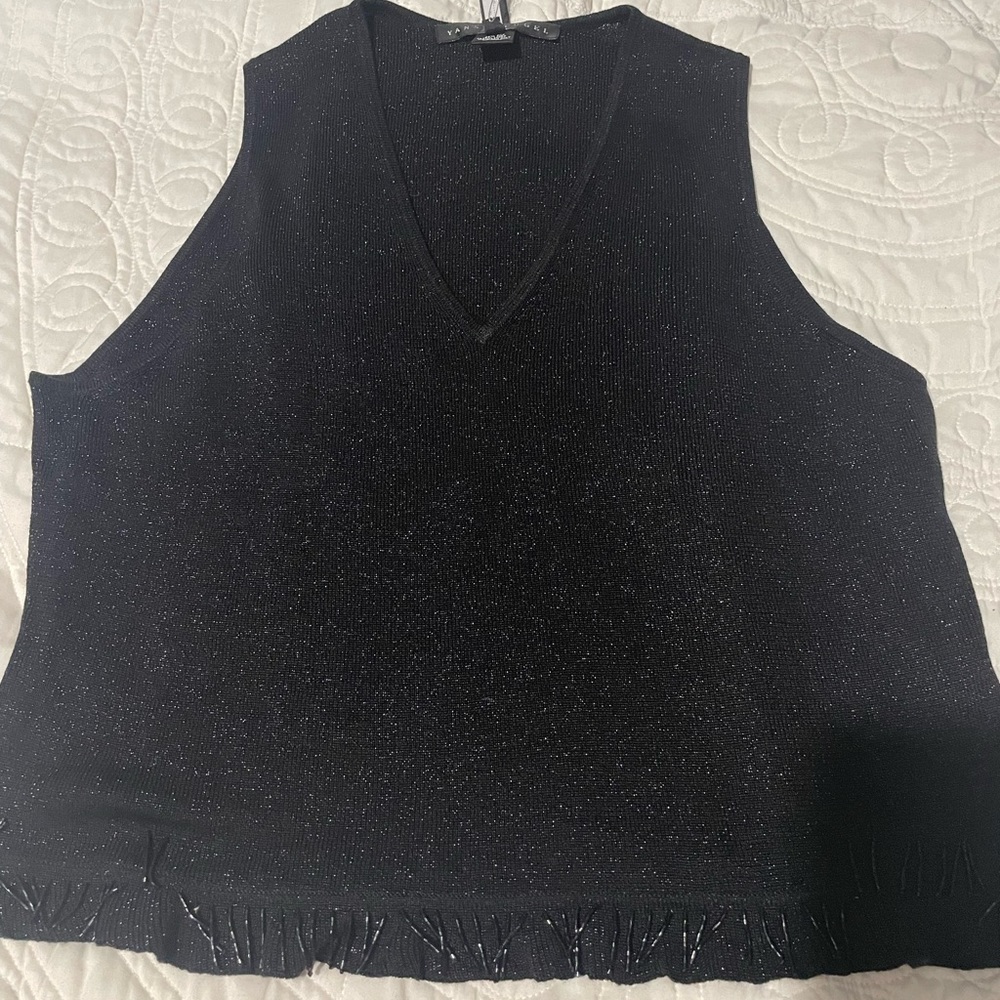 Yansi Fugel Women’s Black Silk Sparkle V-Neck Sweater Vest, XL